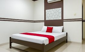 RedDoorz at Hotel Mutiara Kuningan